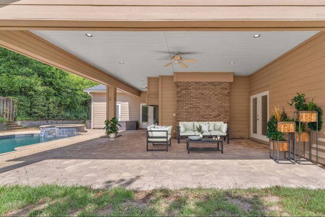 12 Hillcrest Drive, Shalimar, FL 32579