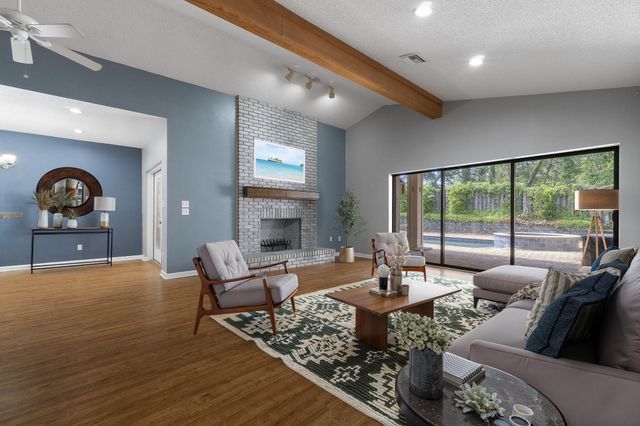 12 Hillcrest Drive, Shalimar, FL 32579