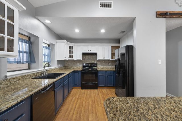 12 Hillcrest Drive, Shalimar, FL 32579