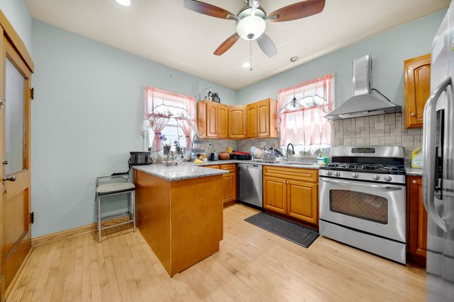 1413 S Central Avenue, Cicero, IL 60804