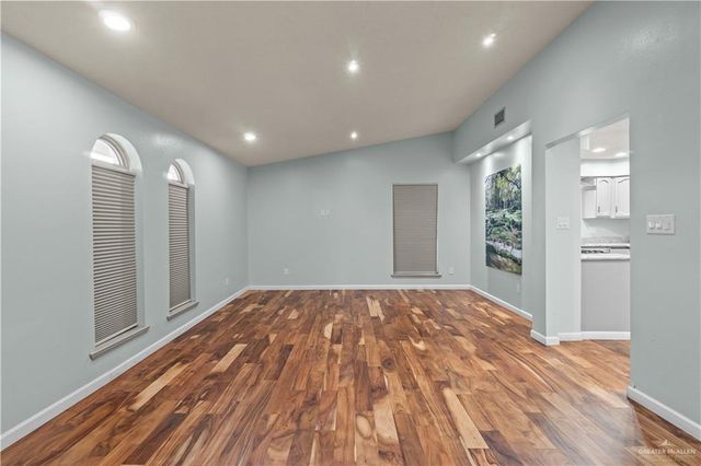 1201 Zinnia Avenue, Mcallen, TX 78504