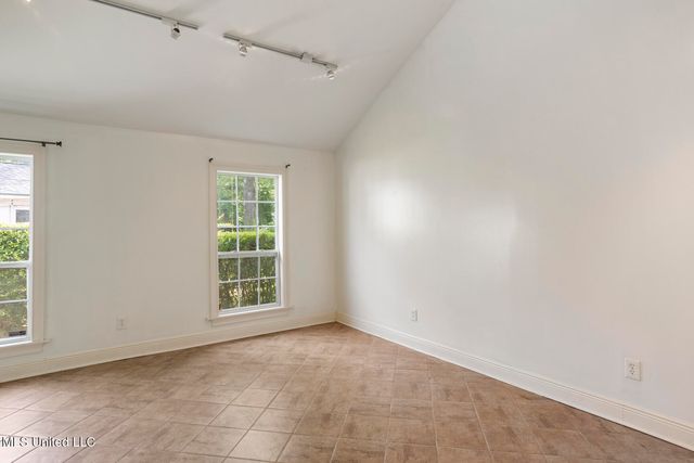 3831 Tyrone Drive, Jackson, MS 39216