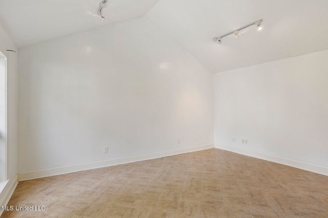 3831 Tyrone Drive, Jackson, MS 39216