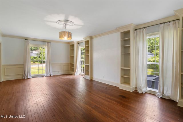 3831 Tyrone Drive, Jackson, MS 39216