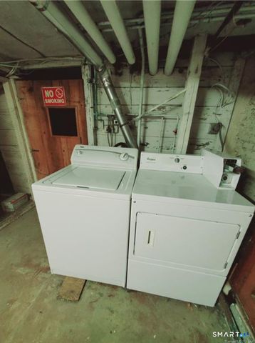 44 Sinawoy Road, Greenwich, CT 06807