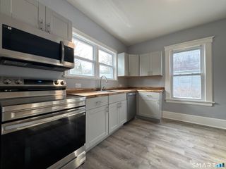 44 Sinawoy Road, Greenwich, CT 06807