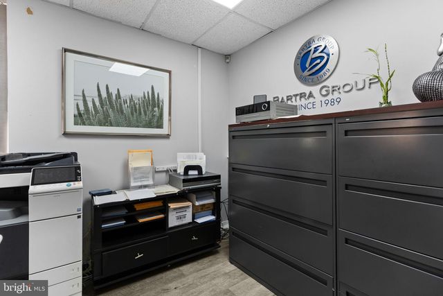 3069 RIVER RD, Camden, NJ 08105