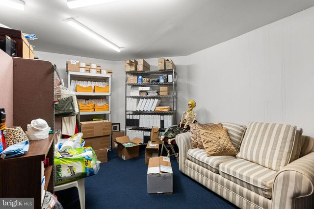 3069 RIVER RD, Camden, NJ 08105