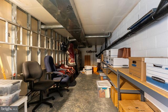 3069 RIVER RD, Camden, NJ 08105