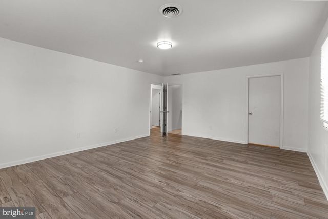 3069 RIVER RD, Camden, NJ 08105