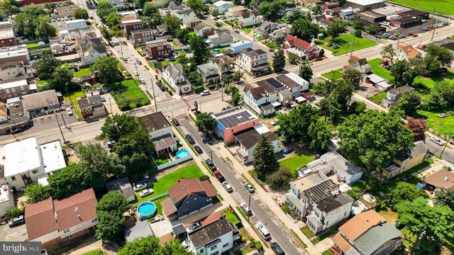 3069 RIVER RD, Camden, NJ 08105