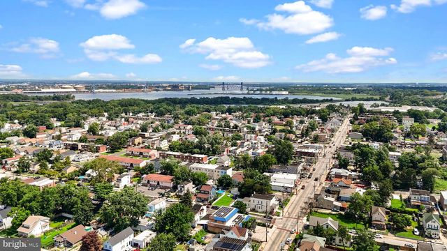 3069 RIVER RD, Camden, NJ 08105