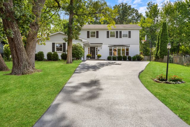 721 Concord Lane, Barrington, IL 60010