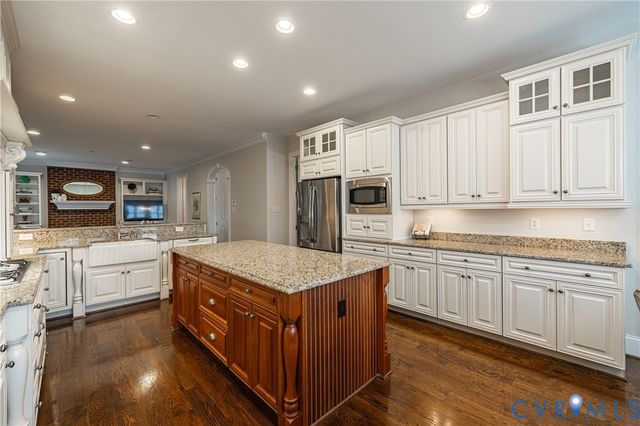 12917 Holmbank Ln, Henrico, VA 23233