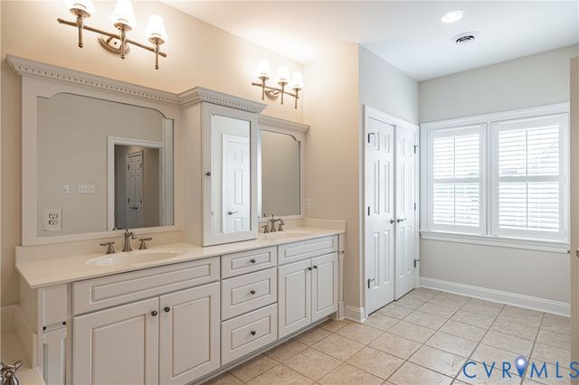 12917 Holmbank Ln, Henrico, VA 23233