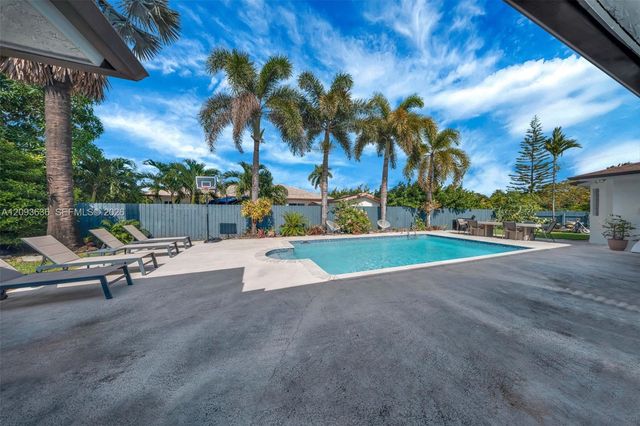 10195 NW 26th Street, Doral, FL 33172
