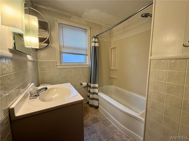 125 Beryl Drive, Cheektowaga, NY 14225