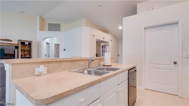 1406 NE 10th LN, Cape Coral, FL 33909