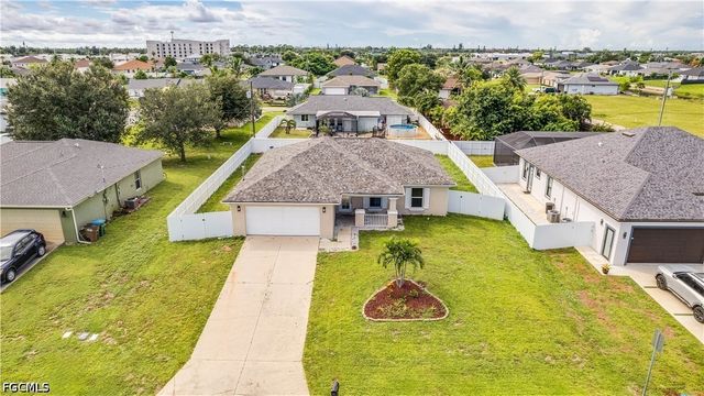 1406 NE 10th LN, Cape Coral, FL 33909
