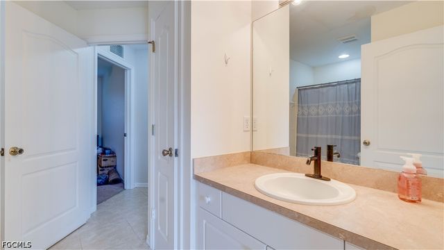 1406 NE 10th LN, Cape Coral, FL 33909