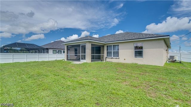 1406 NE 10th LN, Cape Coral, FL 33909