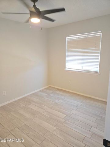 3280 MIKE GODWIN Drive, El Paso, TX 79936