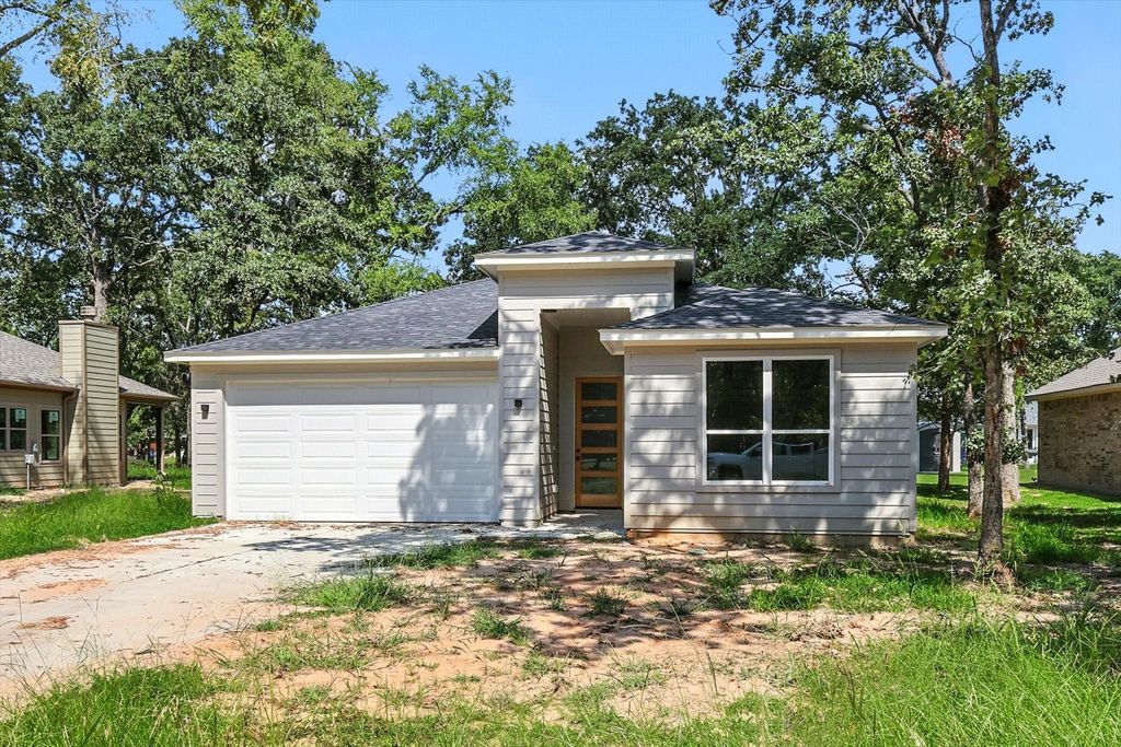 10 Huckleberry, Star Harbor, TX 75148