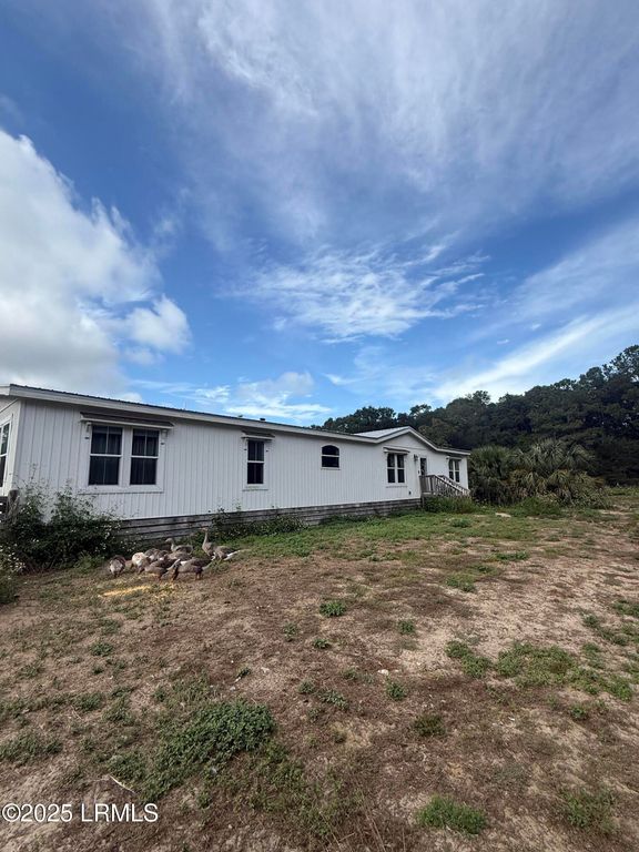 43 Big House Road, St. Helena Island, SC 29920