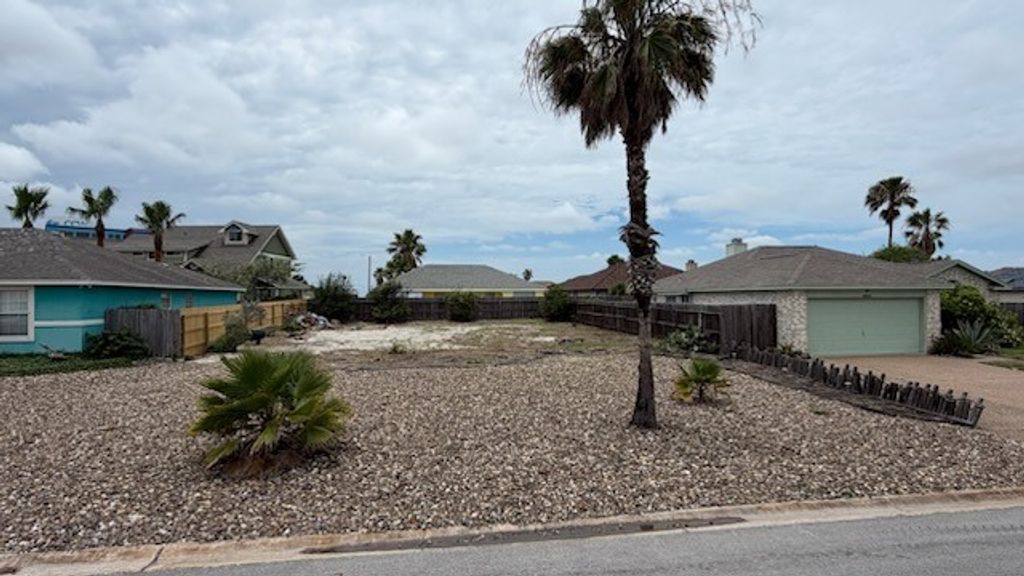 16125 Pionciana St, Corpus Christi, TX 78418 — photo 2