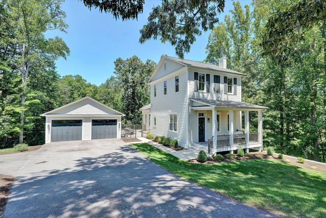 5246 Palmetto Bluff RD, Hardy, VA 24101