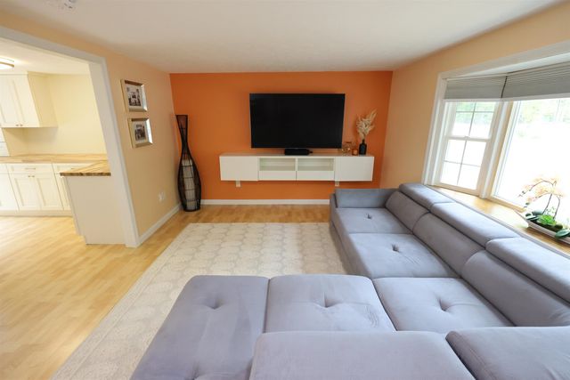 19A Deerwood Drive A, Amherst, NH 03031