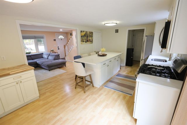 19A Deerwood Drive A, Amherst, NH 03031