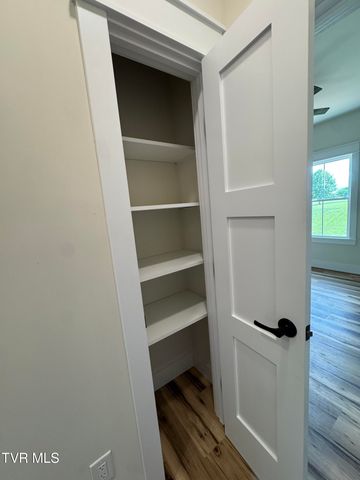601 Sand Ridge Circle, Jonesborough, TN 37659