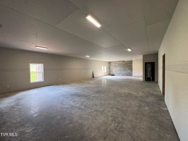 601 Sand Ridge Circle, Jonesborough, TN 37659