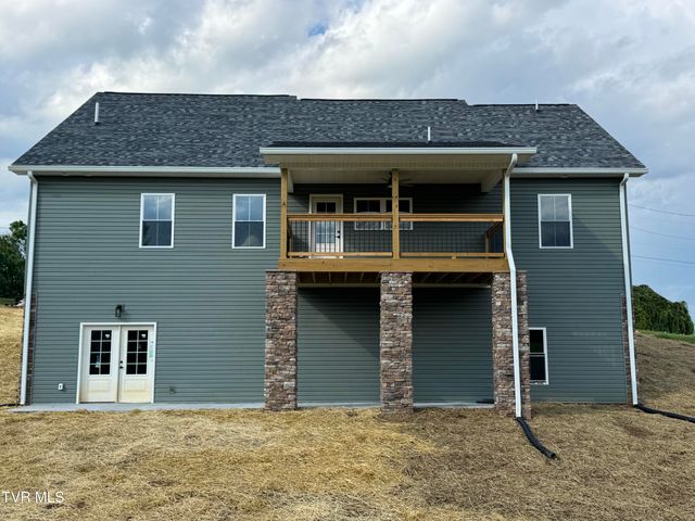601 Sand Ridge Circle, Jonesborough, TN 37659
