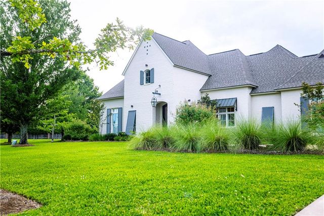 4728 COLLINSBURG Drive, Alexandria, LA 71303