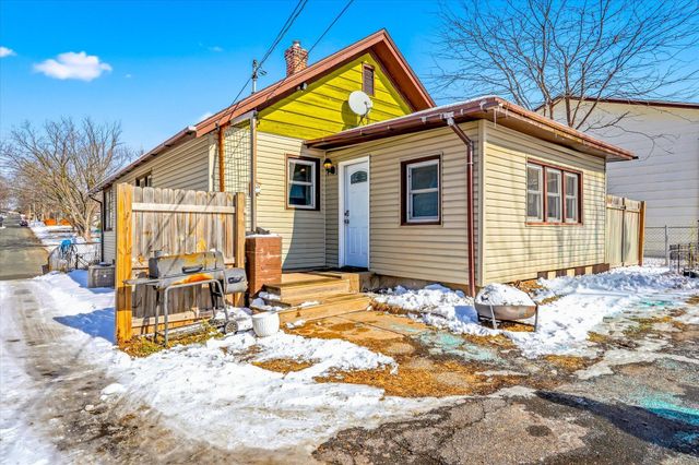 1108 45th Avenue NE, Columbia Heights, MN 55421