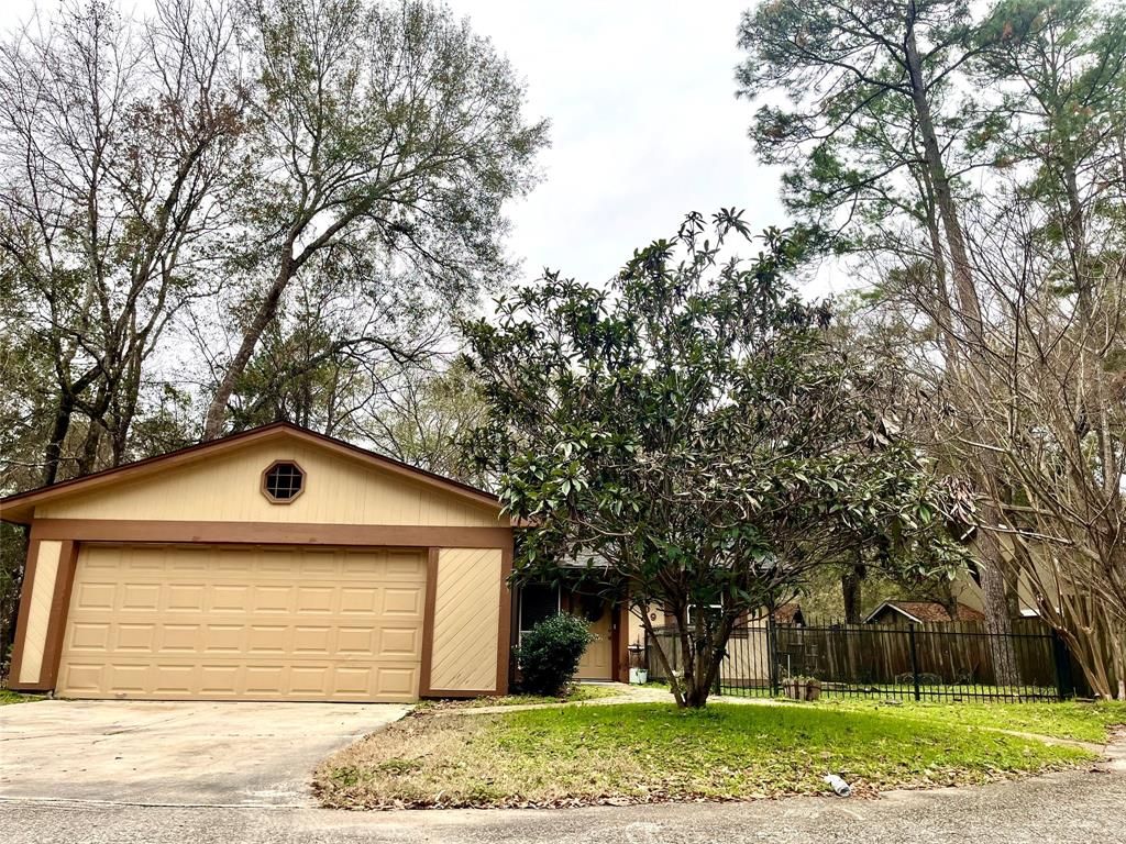 2109 N Red Cedar Circle, The Woodlands, TX 77380