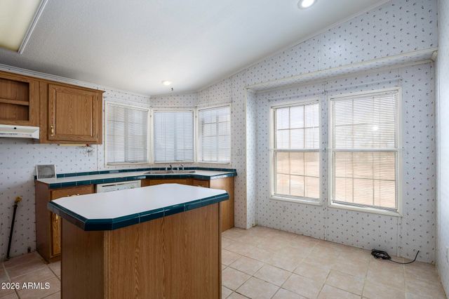 15761 W HOPI Drive, Casa Grande, AZ 85122