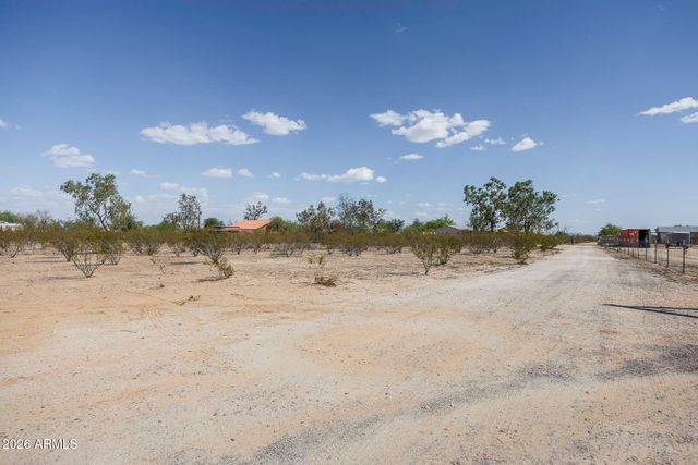 15761 W HOPI Drive, Casa Grande, AZ 85122