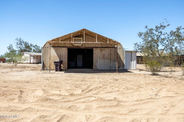 15761 W HOPI Drive, Casa Grande, AZ 85122