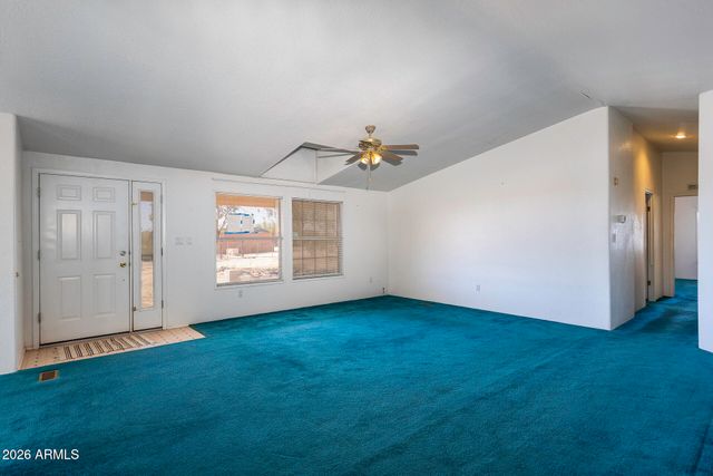 15761 W HOPI Drive, Casa Grande, AZ 85122