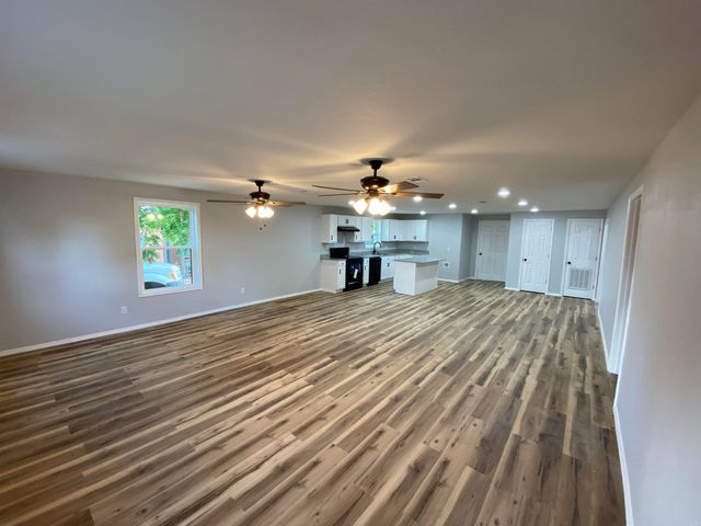 21 S Elizabeth Street, Dover, AR 72837