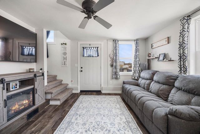 10130 E County Road A, Janesville, WI 53546