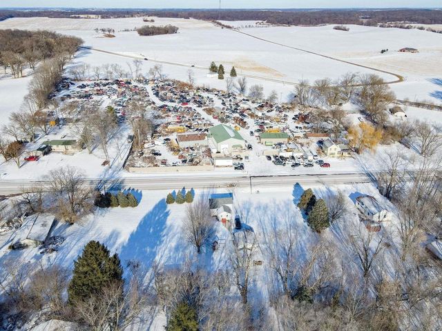 10130 E County Road A, Janesville, WI 53546