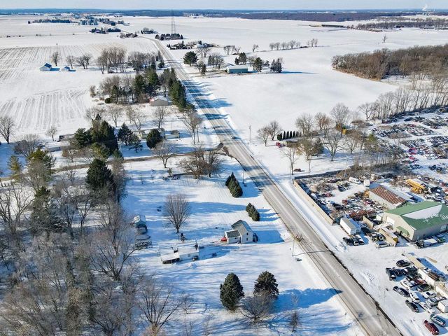 10130 E County Road A, Janesville, WI 53546