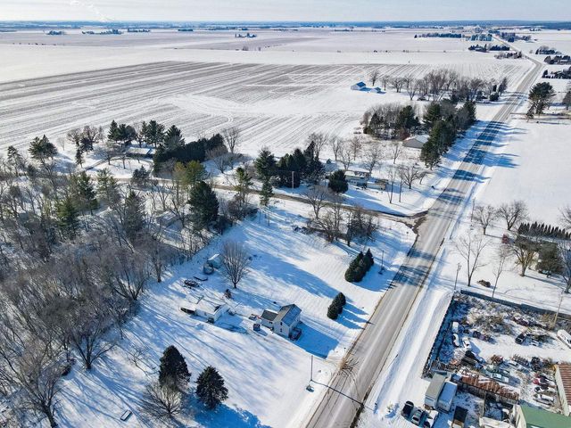 10130 E County Road A, Janesville, WI 53546