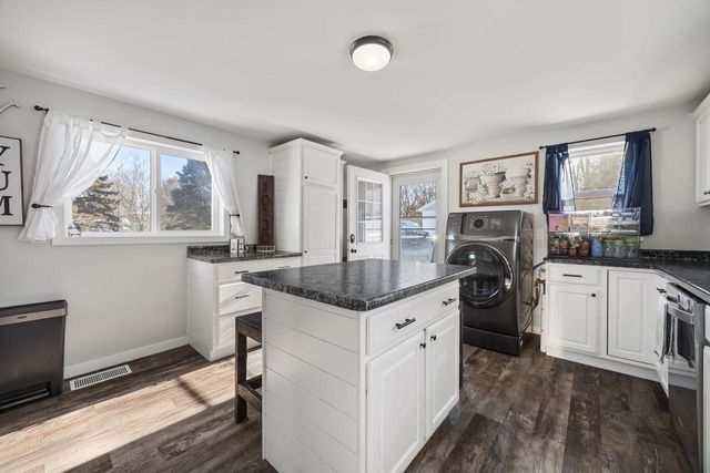 10130 E County Road A, Janesville, WI 53546