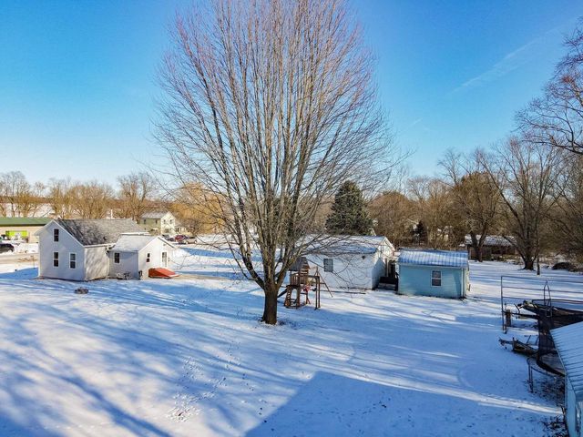 10130 E County Road A, Janesville, WI 53546