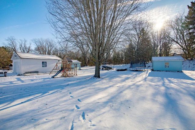 10130 E County Road A, Janesville, WI 53546